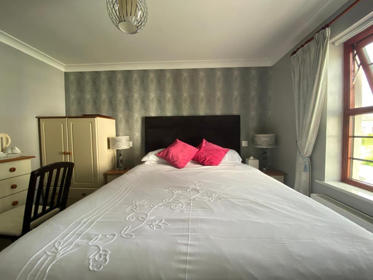 Flambards Hotel Cardigan Ngoại thất bức ảnh