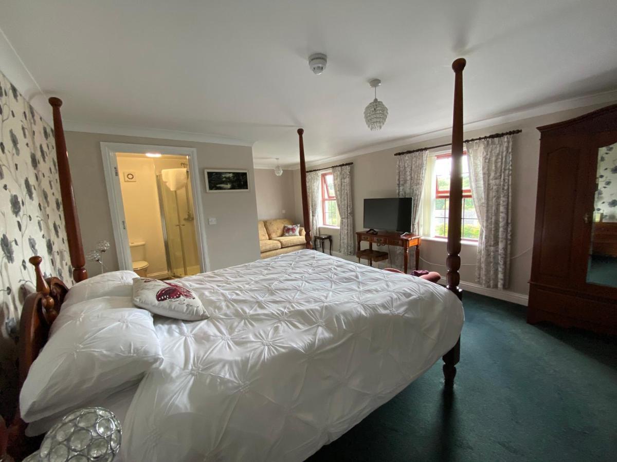 Flambards Hotel Cardigan Ngoại thất bức ảnh