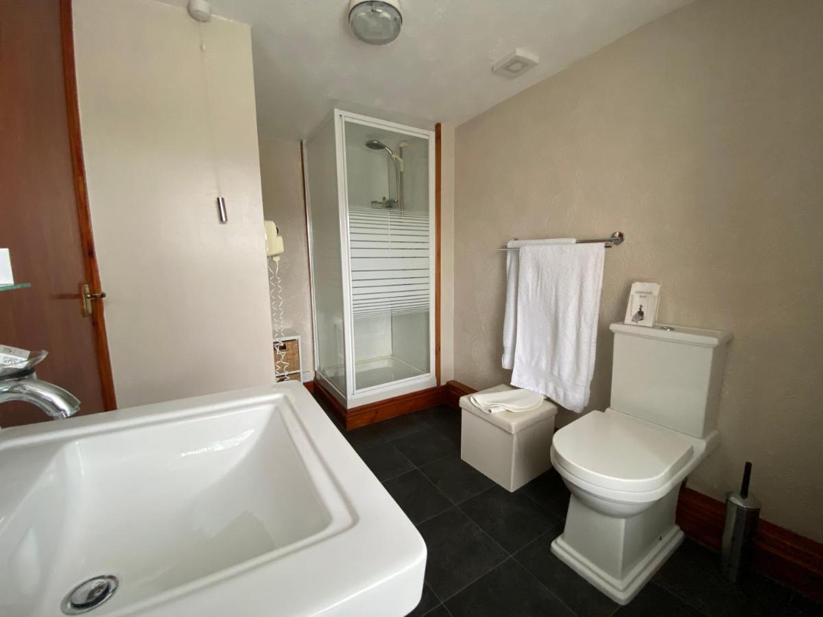 Flambards Hotel Cardigan Ngoại thất bức ảnh